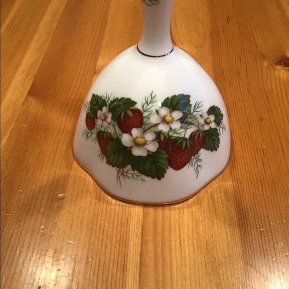 VINTAGE STRAWBERRY RIPE HAMMERSLEY & CO. BELL - Picture 5 of 12